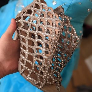 Size 8 Zigi Soho scale Heels